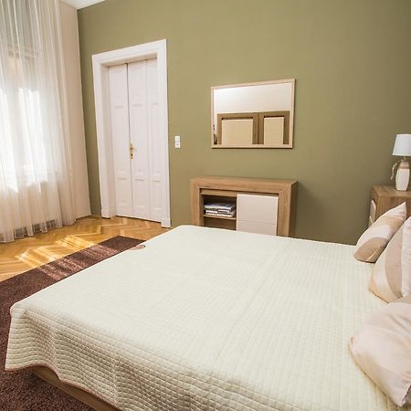 Novak Apartman Szeged Ngoại thất bức ảnh