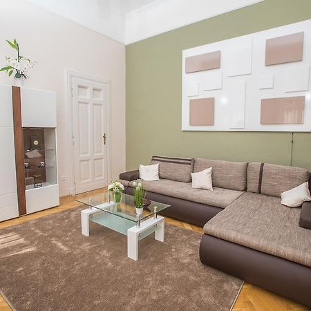 Novak Apartman Szeged Ngoại thất bức ảnh