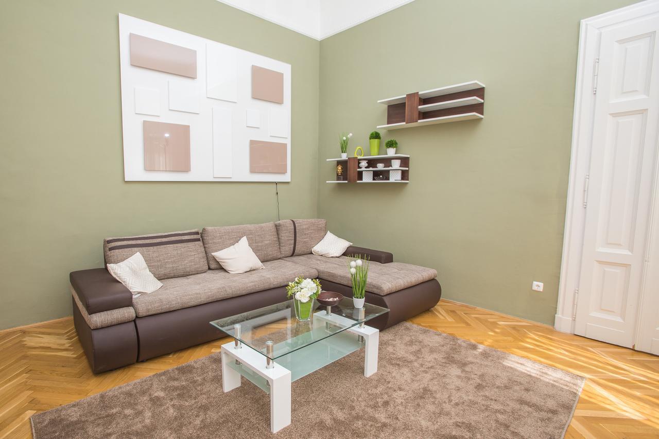 Novak Apartman Szeged Ngoại thất bức ảnh